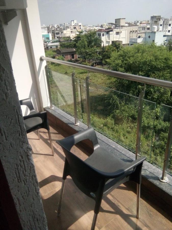 Restr Inn Nágpur Kültér fotó