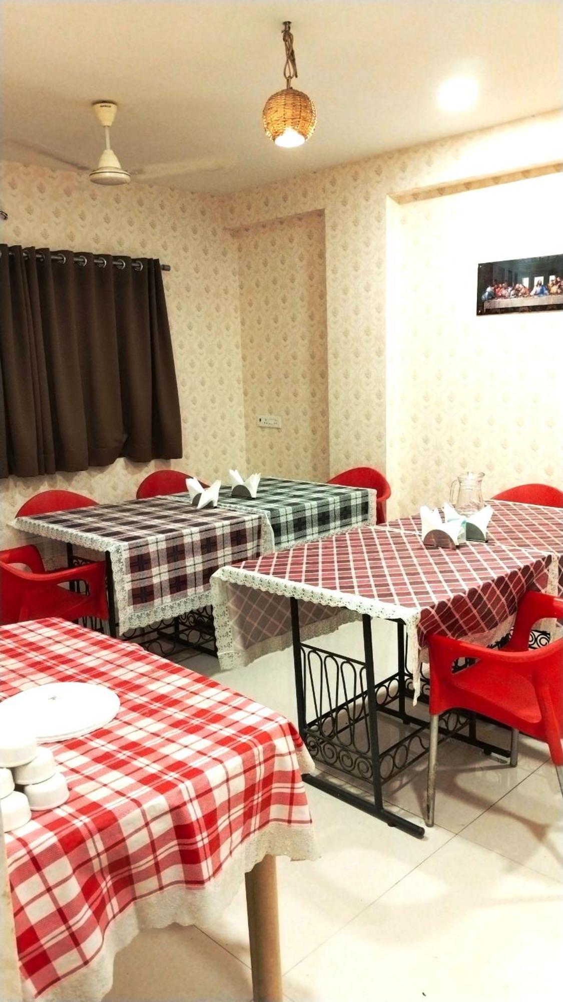 Restr Inn Nágpur Kültér fotó
