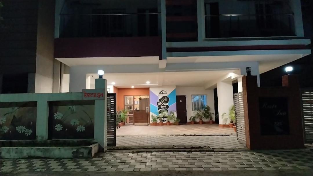 Restr Inn Nágpur Kültér fotó